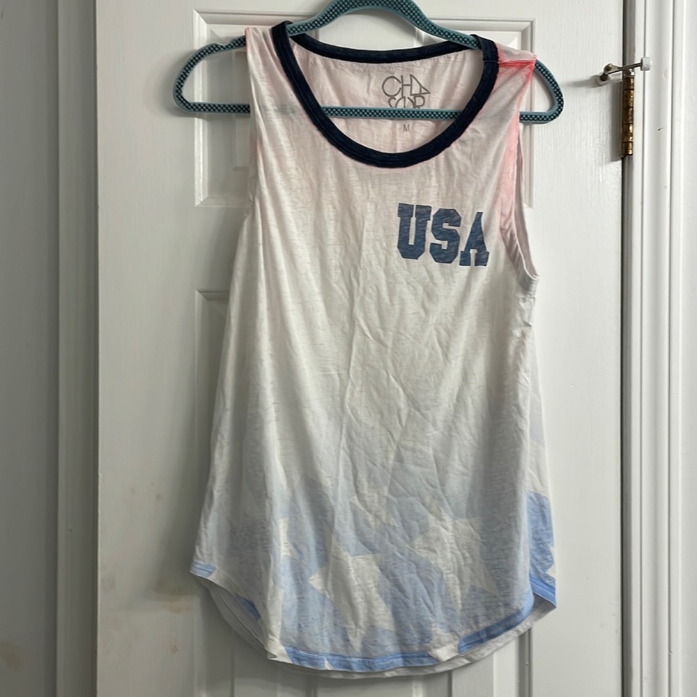 EUC size medium chaser USA top